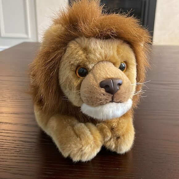 Yomiko Classic Lion Plush Toy Stuffed Animal Excellent Condition 17” long - Picture 4 of 7